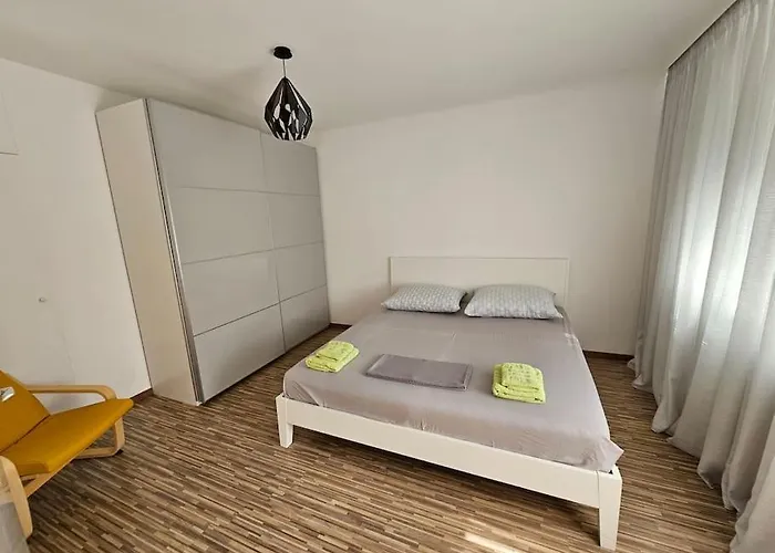 Jonas Apartment, 2 Br