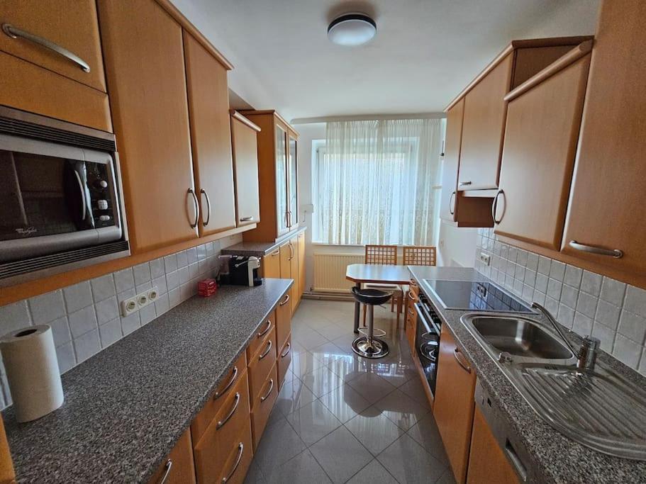 Jonas Apartment, 2 Br Wien