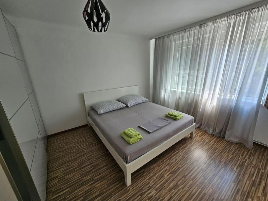 Jonas Apartment, 2 Br