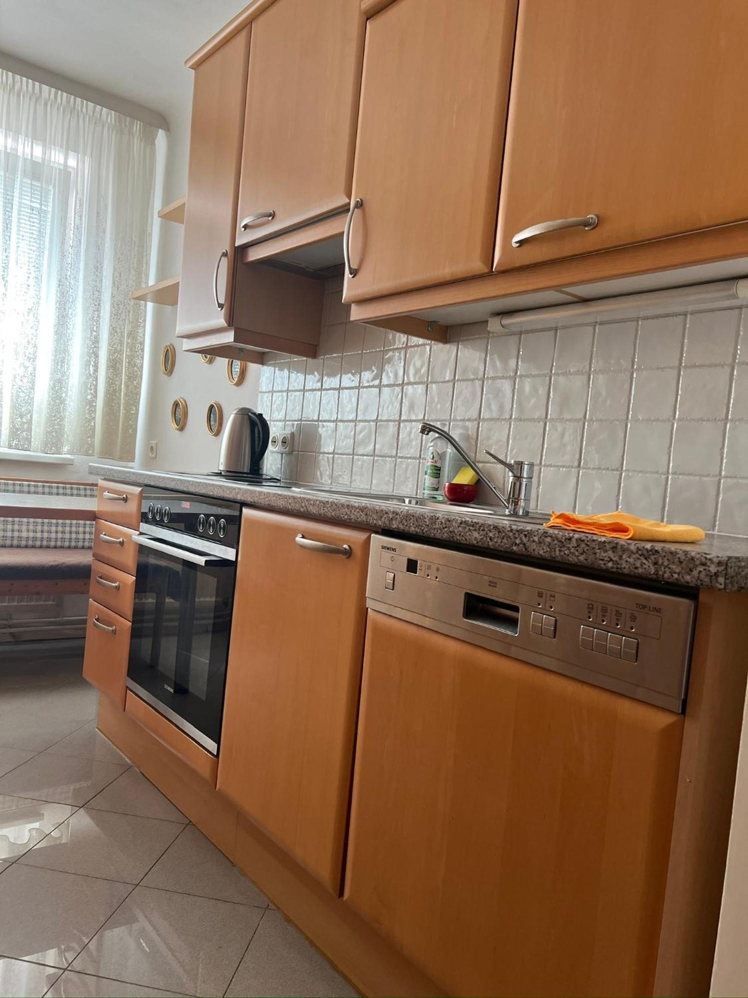 Jonas Apartment, 2 Br *