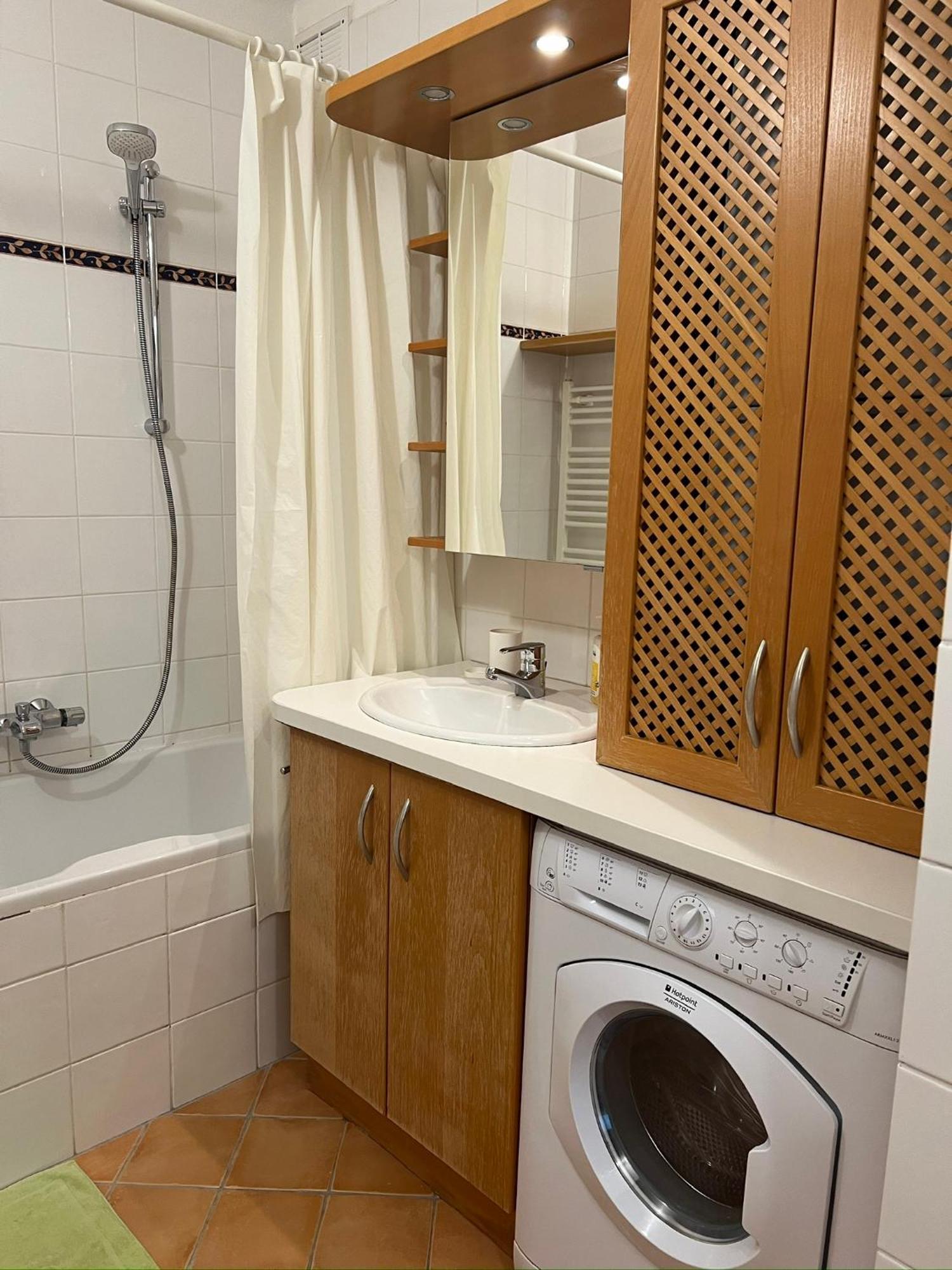 Jonas Apartment, 2 Br * Wien